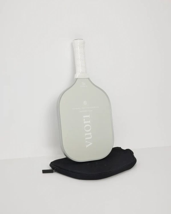 V8009SAL_unknown_opening_season_UNISEX_ECOMM_misc._axs_FLAT_LAY_1