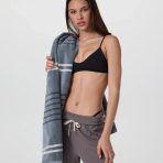 V8015DBL_SP25_UNISEX_ECOMM_ACCESSORIES_BACK_3