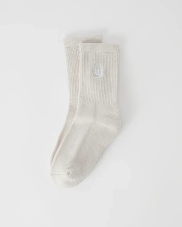 V8052HST_SP25_UNISEX_ECOMM_socks_FLAT_LAY_1