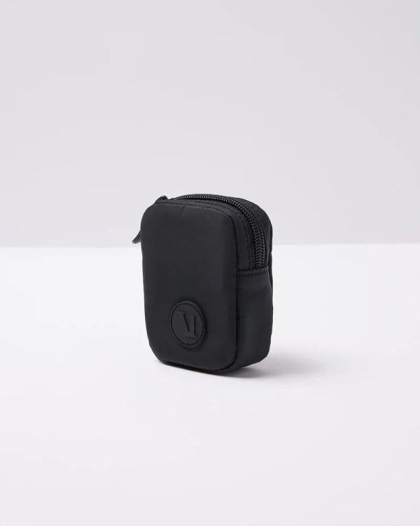 V8064BLK_SP25_UNISEX_ECOMM_ACCESSORIES_FLAT_LAY_3