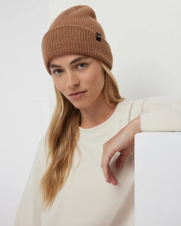 V821HWH_FA24_UNISEX_ECOMM_headwear_CREATIVE_2