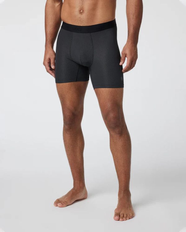 V850BLK_SP24_M_ECOMM_BOTTOMS_FRONT_2