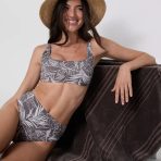 V890JAV_SP25_UNISEX_ECOMM_ACCESSORIES_BACK_3
