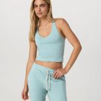 VW1172HSS_FA25_W_ECOMM_TOPS_FRONT_3