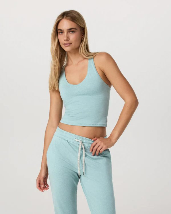 VW1172HSS_FA25_W_ECOMM_TOPS_FRONT_3