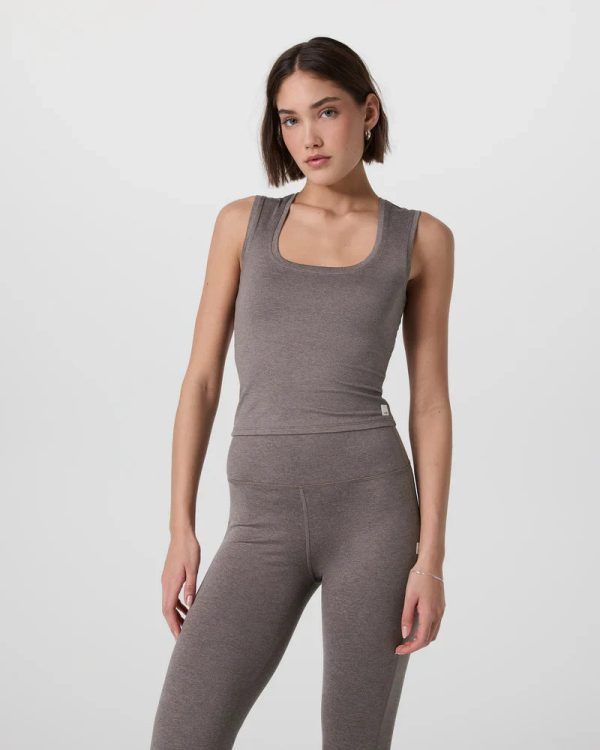 VW1212HHI_SP25_W_ECOMM_TOPS_FRONT_1