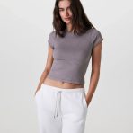 VW1219HLR_SP25_W_ECOMM_TOPS_FRONT_2