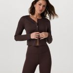 VW1396HJV_SP25_W_ECOMM_TOPS_FRONT_3
