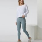 VW2001WHT_FA24_W_ECOMM_TOPS_FULL_5_1