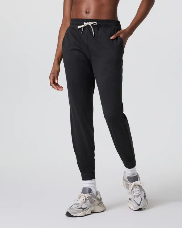 VW303-LHBK_FA23_W_ECOMM_PANTS_FRONT_1