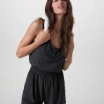 VW3137BLK_SP25_W_ECOMM_DRESSES_CREATIVE_8_1
