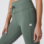 VW323-LMSH_FA24_W_ECOMM_PANTS_DETAIL_6_6ee3592f-6ce4-4fd4-a2f7-8342d4a4d705