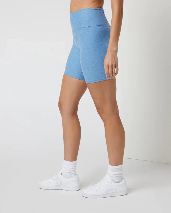VW371HIB_SP24_W_ECOMM_SHORTS_SIDE_6
