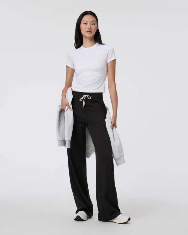 VW4023-LHBK_FA23_W_ECOMM_PANTS_FULL_12
