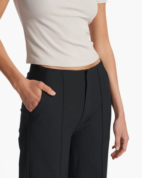 VW4035BLK_FA23_W_ECOMM_PANTS_DETAIL_7