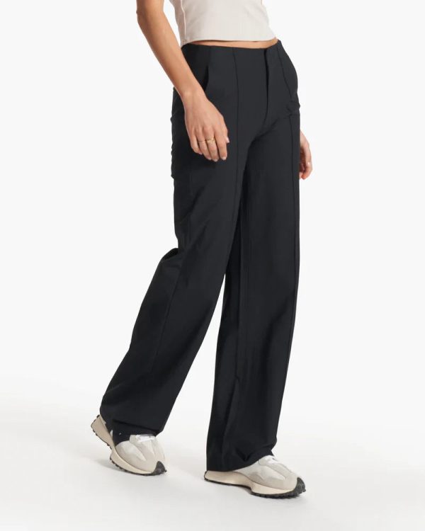 VW4035BLK_FA23_W_ECOMM_PANTS_FRONT_ALT_BOTTOMS_4