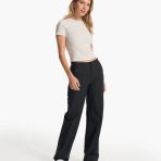 VW4035BLK_FA23_W_ECOMM_PANTS_FULL_3