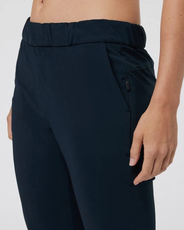 VW404INK_FA24_W_ECOMM_PANTS_DETAIL_8