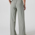 VW4086-LLAU_SP25_W_ECOMM_BOTTOMS_BACK_2