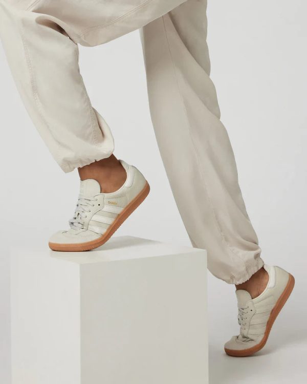 VW4154MKW_FA24_W_ECOMM_PANTS_DETAIL_18