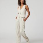 VW4154MKW_FA24_W_ECOMM_PANTS_FULL_13