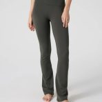 VW4301KLE_SP25_W_ECOMM_BOTTOMS_FRONT_2