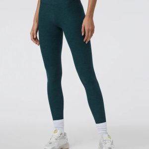 Clean Elevation Legging