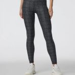 VW444CWP_FA24_W_ECOMM_PANTS_FRONT_3_1