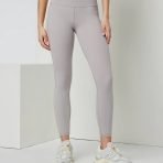 VW446SPR_FA24_W_ECOMM_PANTS_FRONT_2