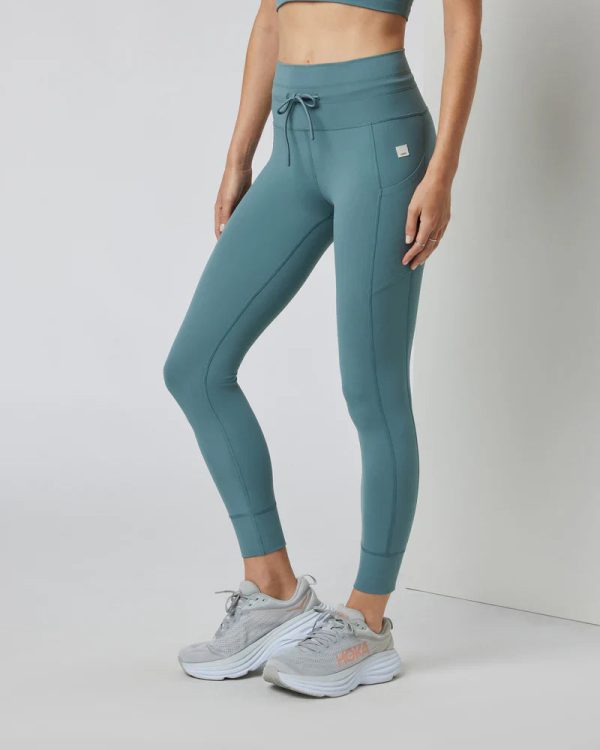 VW490IRN_SP24_W_ECOMM_PANTS_SIDE_5