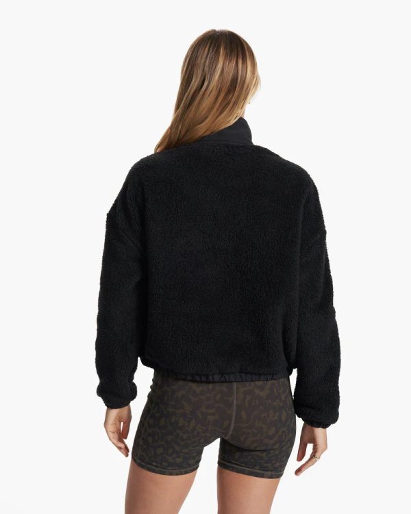 VW549BLK_FA23_W_ECOMM_jackets_BACK_TOPS_10