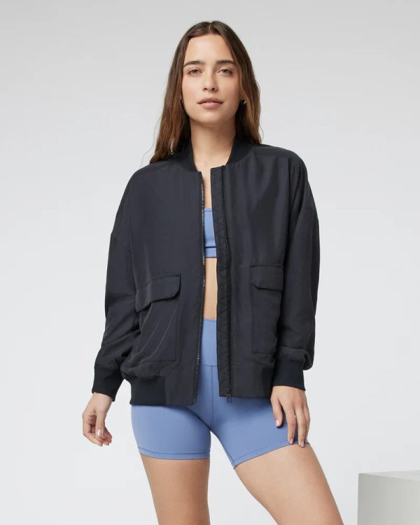 VW575BLK_SP24_W_ECOMM_jackets_FRONT_4