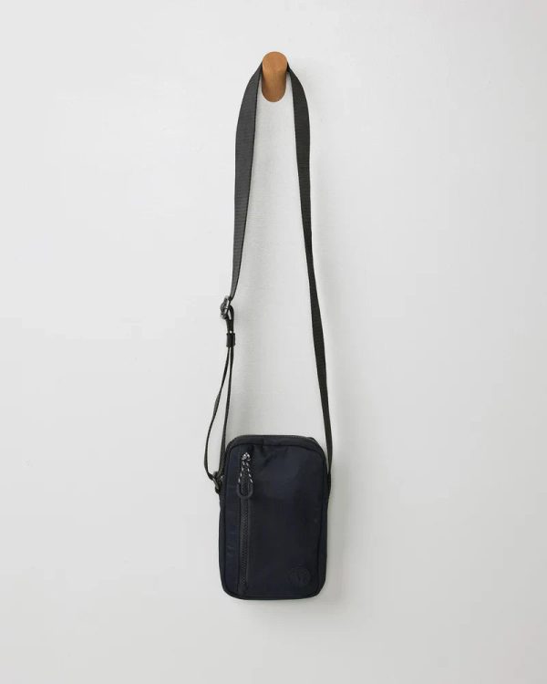 VW828BLK_FA24_UNISEX_ECOMM_bags_FLAT_LAY_1