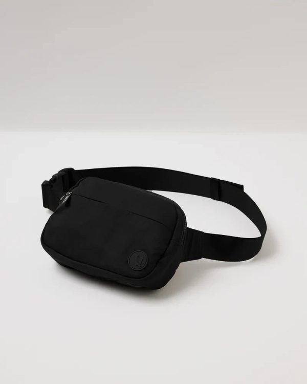 VW837BLK_FA24_UNISEX_ECOMM_bags_FLAT_LAY_4