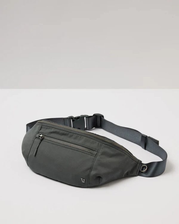 VW852SMB_FA24_UNISEX_ECOMM_bags_FLAT_LAY_1_15c513d9-2c15-4778-a0a2-932c2d91c8a8