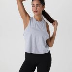 VW9014HTG_SP25_W_ECOMM_TOPS_FRONT_2