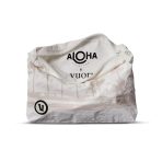 VuoriPouch-Angle_1x1_f851a97e-27b1-4fc4-8c61-628789853044